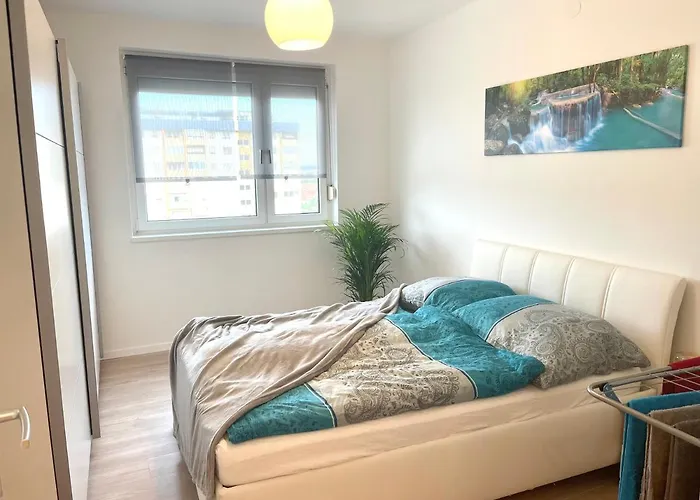 Modern Havanna 6 Person Graz